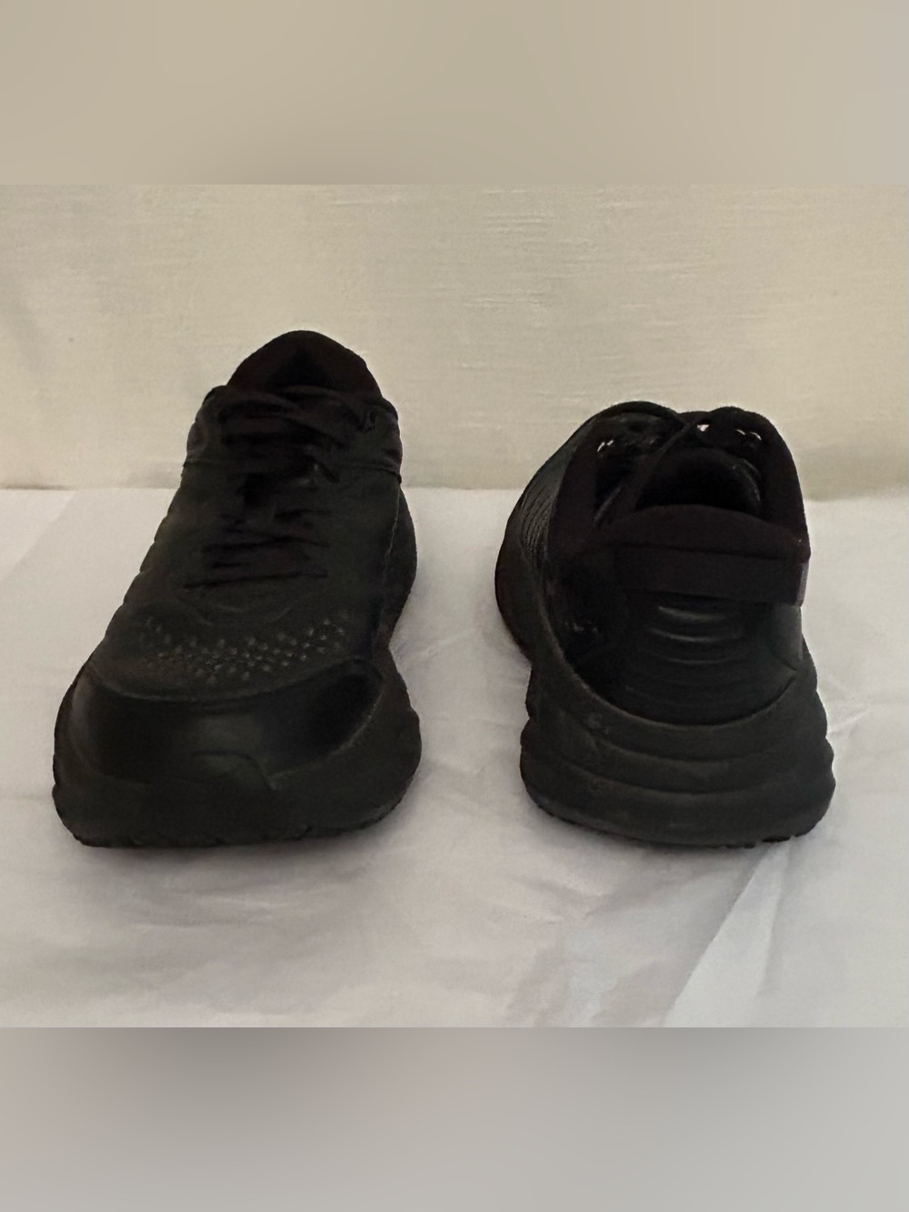 HOKA Bondi Sr. Women's Black Athletic Walking Shoes - Picture 3 of 10